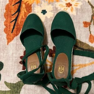 Like NEW Emerald Green Espadrille Flats